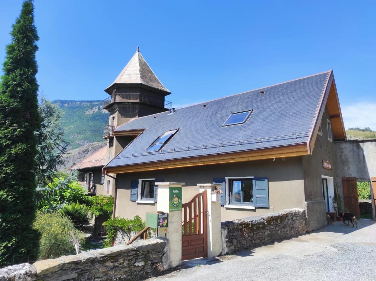 Chateau Du Vigny - Maison D'Hotes Saint-Michel-de-Maurienne Eksteriør billede