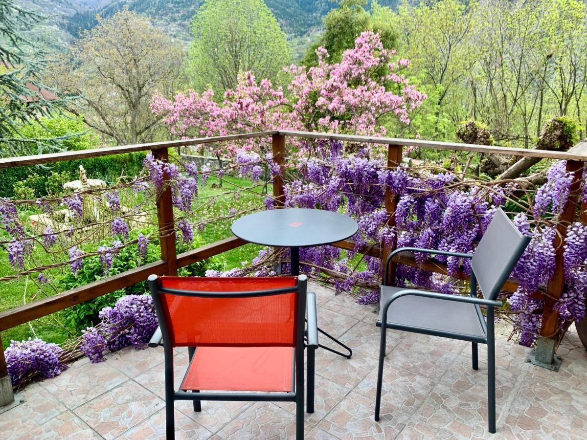 Chateau Du Vigny - Maison D'Hotes Saint-Michel-de-Maurienne Eksteriør billede